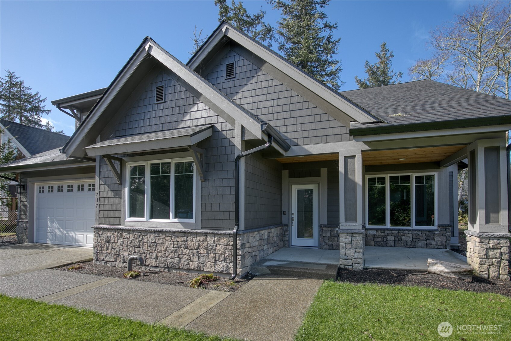 737 Wakina Loop Southeast Ocean Shores, WA 98569 - Photo 2 of 38
