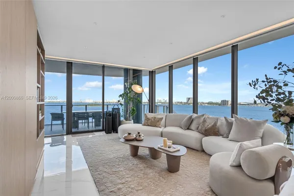 $19,500 | 711 Northeast 23rd Terrace, Unit 607, Miami, FL 33137