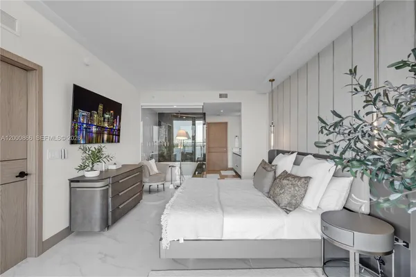 $19,500 | 711 Northeast 23rd Terrace, Unit 607, Miami, FL 33137