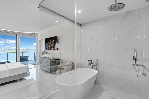 $19,500 | 711 Northeast 23rd Terrace, Unit 607, Miami, FL 33137