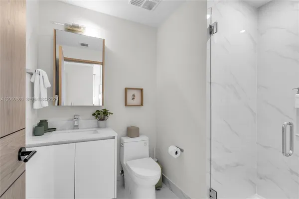 $19,500 | 711 Northeast 23rd Terrace, Unit 607, Miami, FL 33137