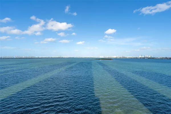 $19,500 | 711 Northeast 23rd Terrace, Unit 607, Miami, FL 33137