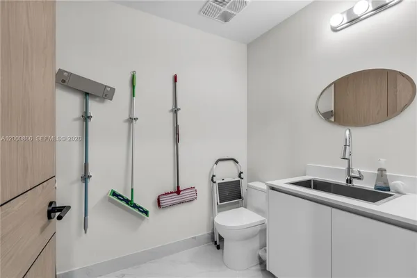 $19,500 | 711 Northeast 23rd Terrace, Unit 607, Miami, FL 33137