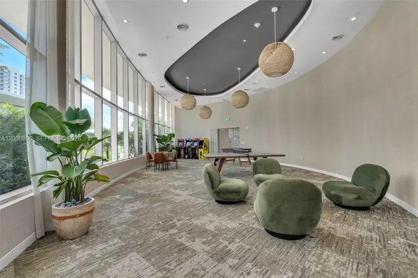 $19,500 | 711 Northeast 23rd Terrace, Unit 607, Miami, FL 33137