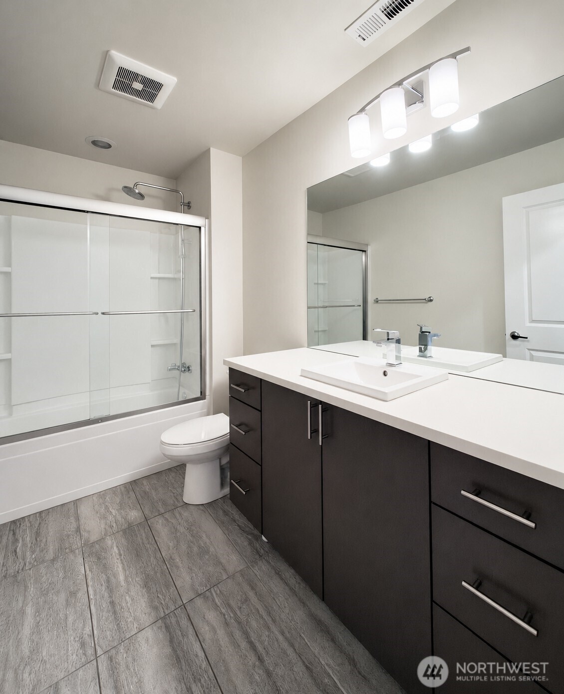 9849 6th Place Southwest Seattle, WA 98106 - Photo 11 of 21 Gallery Image 11