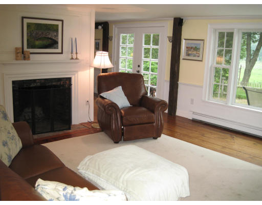 98 Bay Road Duxbury, MA 02332 - Photo 11 of 28 Gallery Image 11