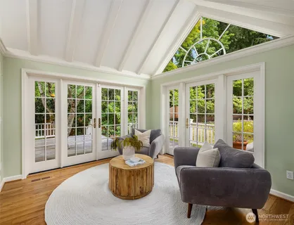 $2,998,000 | 8914 Southeast 56th Street, Mercer Island, WA 98040