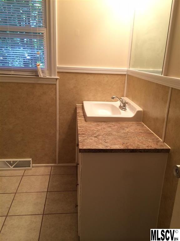 4753 Calico Road Lenoir, NC 28645 - Photo 5 of 16 Gallery Image 5