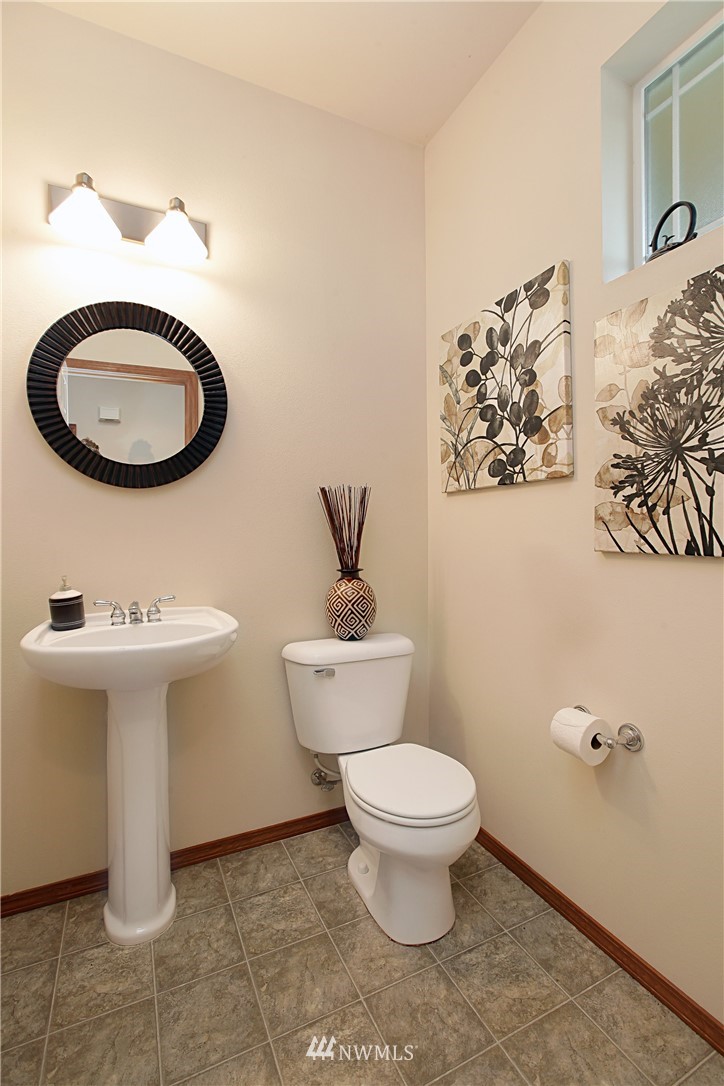 4201 150th Street Southeast Bothell, WA 98012 - Photo 11 of 25