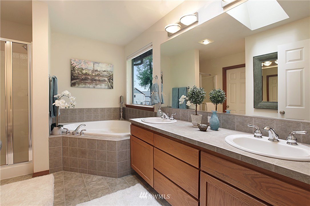4201 150th Street Southeast Bothell, WA 98012 - Photo 15 of 25