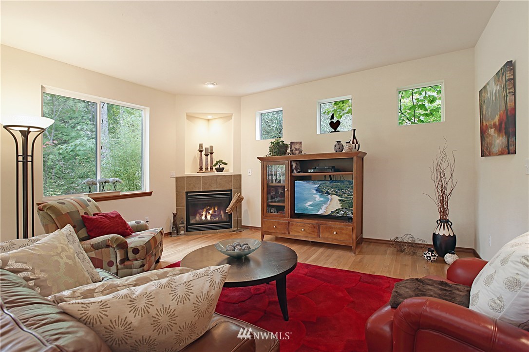 4201 150th Street Southeast Bothell, WA 98012 - Photo 5 of 25