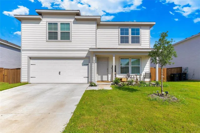 $2,950 | 845 Sugartree Drive, Cleburne, TX 76031
