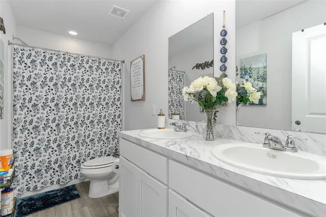 $2,950 | 845 Sugartree Drive, Cleburne, TX 76031