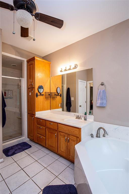 6400 Avon Drive Waco, TX 76708 - Photo 11 of 25 Seperate Walk-in Shower