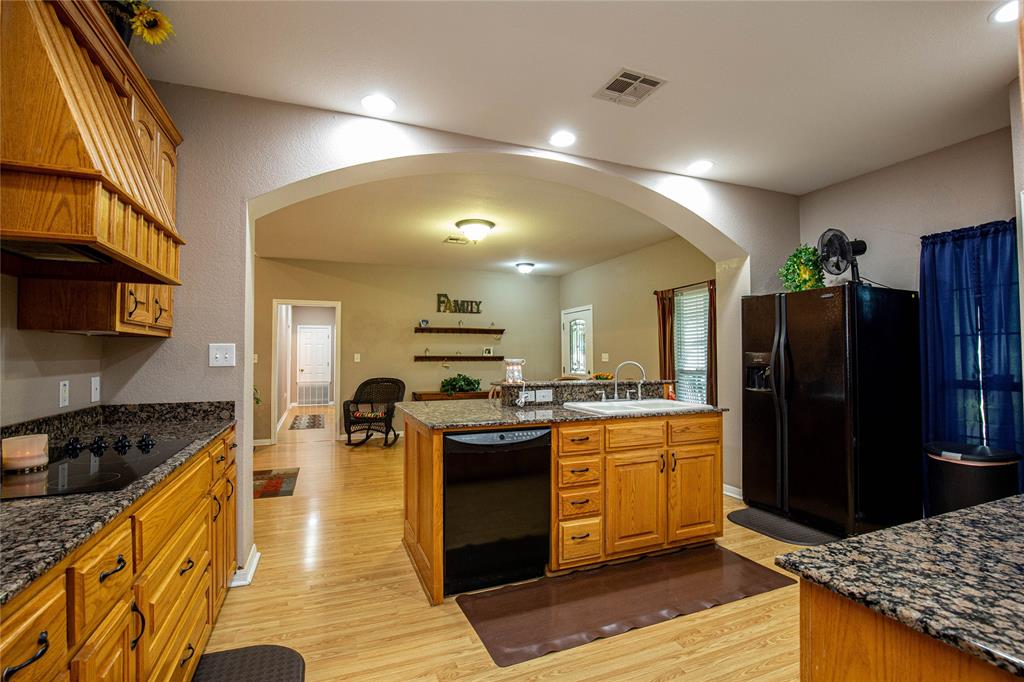 6400 Avon Drive Waco, TX 76708 - Photo 5 of 25