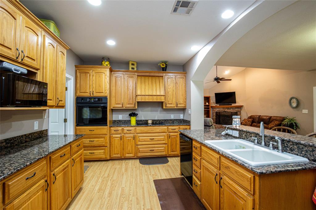 6400 Avon Drive Waco, TX 76708 - Photo 6 of 25