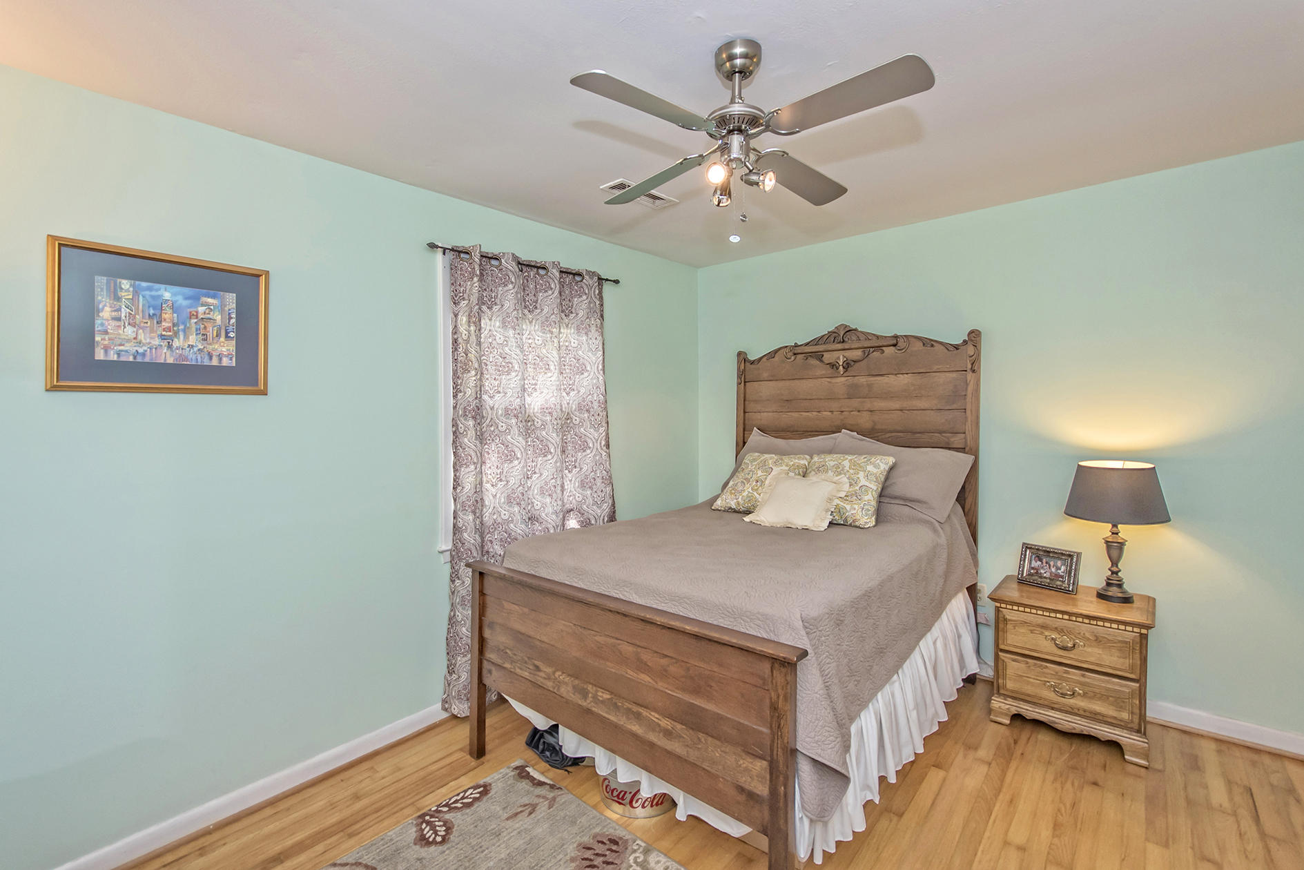 1452 Birthright Street Charleston, SC 29407 - Photo 19 of 33 2nd Bedroom