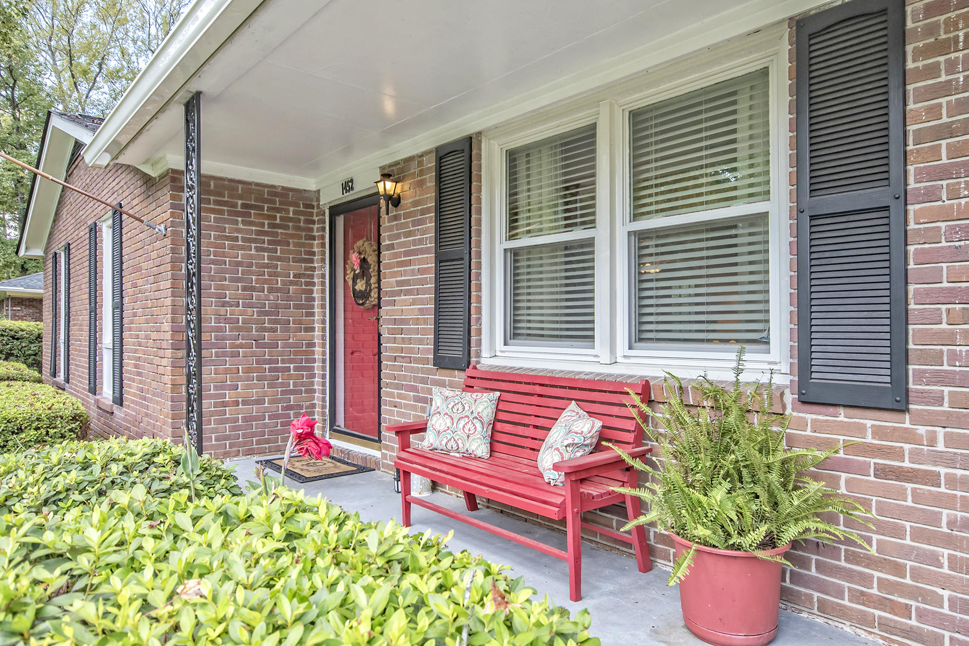 1452 Birthright Street Charleston, SC 29407 - Photo 23 of 33 Exterior Front