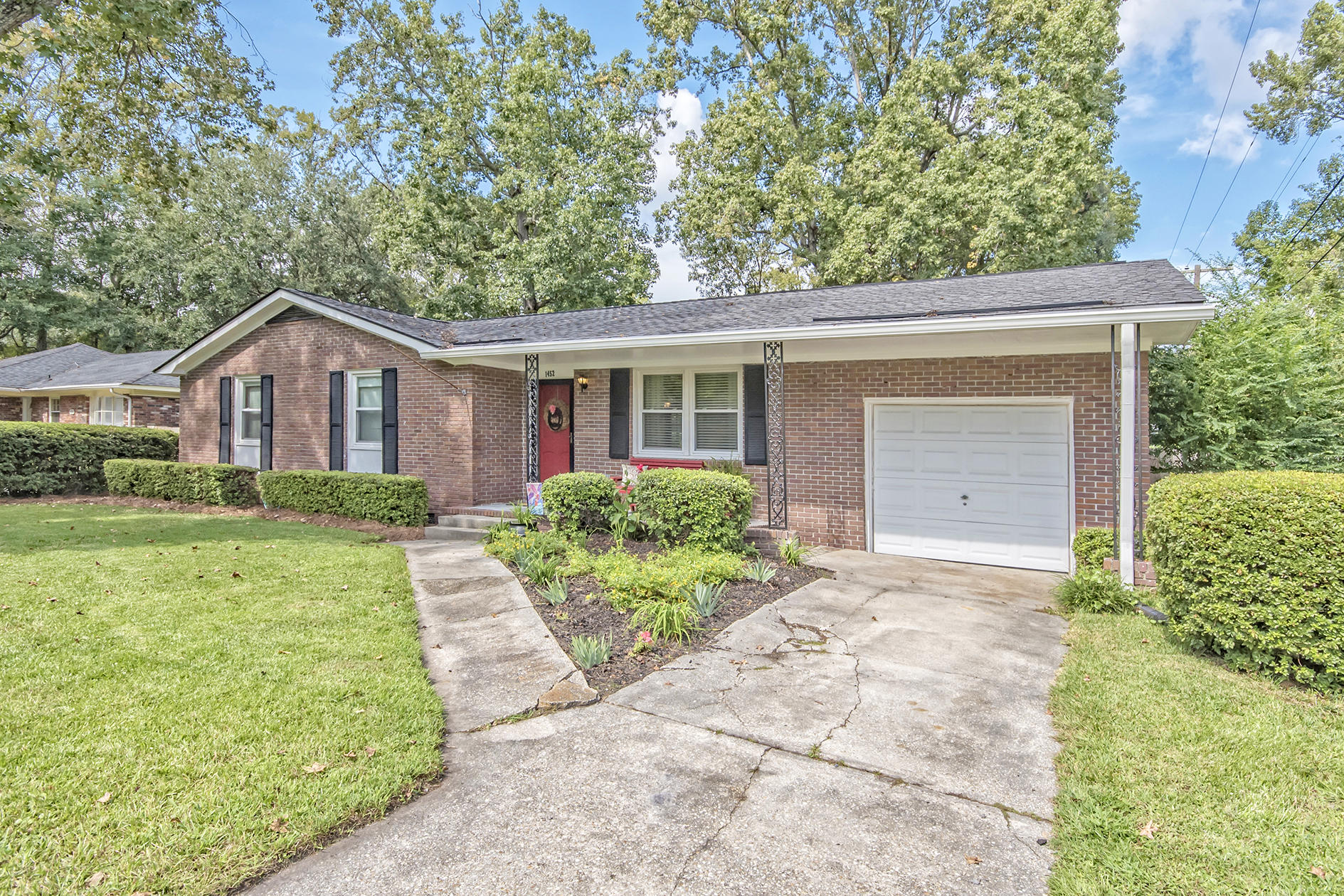 1452 Birthright Street Charleston, SC 29407 - Photo 27 of 33 Exterior Front