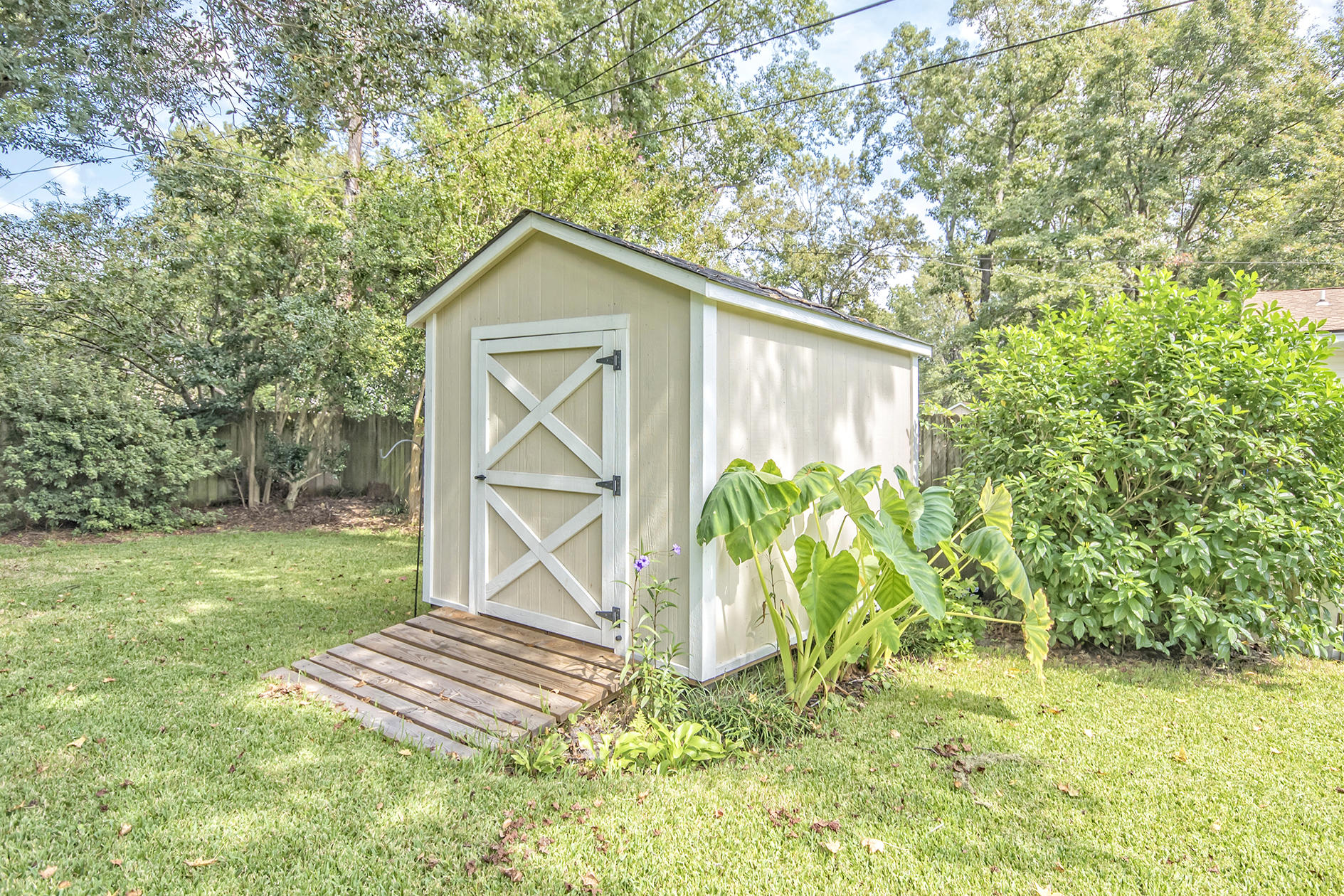 1452 Birthright Street Charleston, SC 29407 - Photo 29 of 33 Backyard Shed