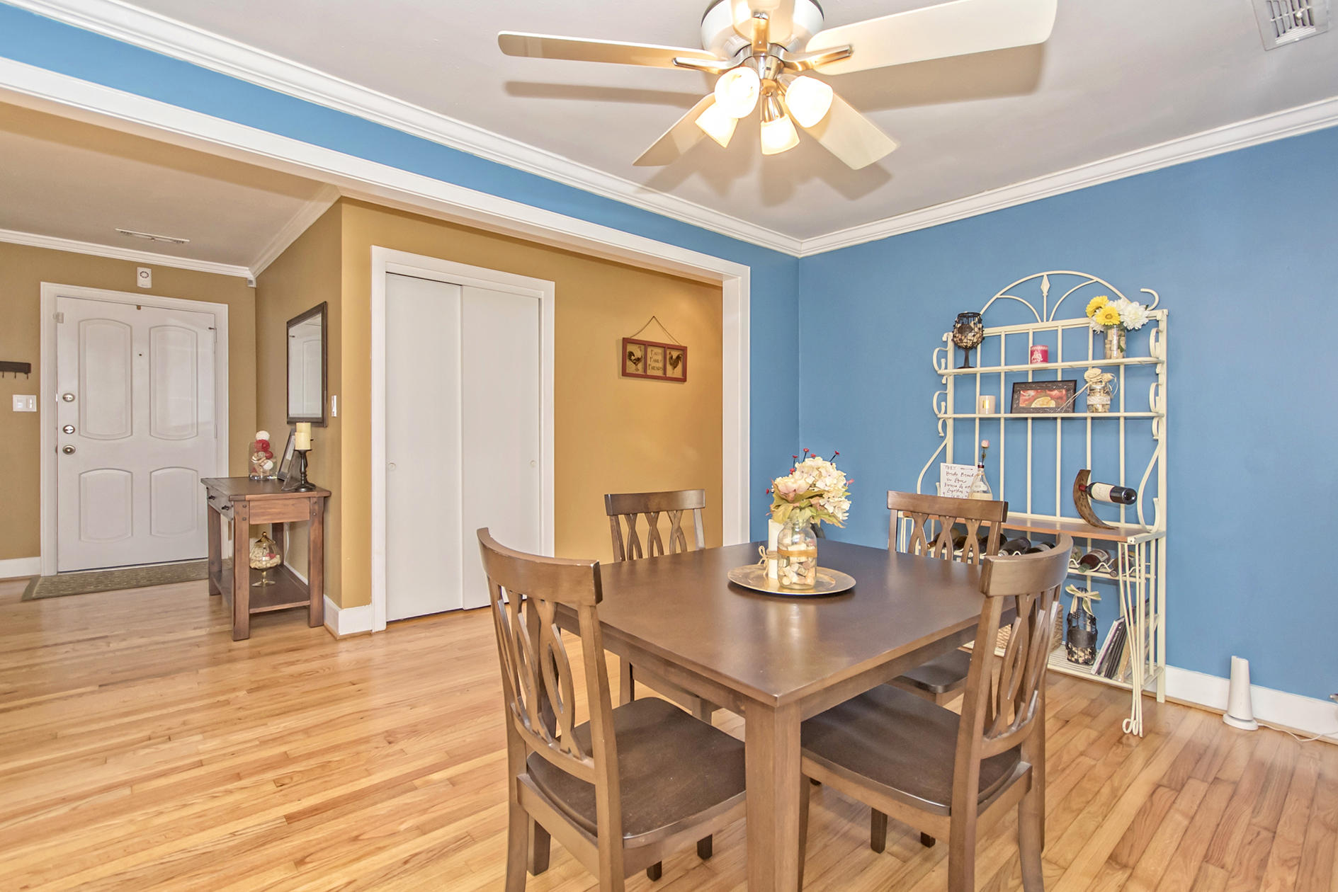 1452 Birthright Street Charleston, SC 29407 - Photo 10 of 33 Eat-In Kitchen/Dining Room