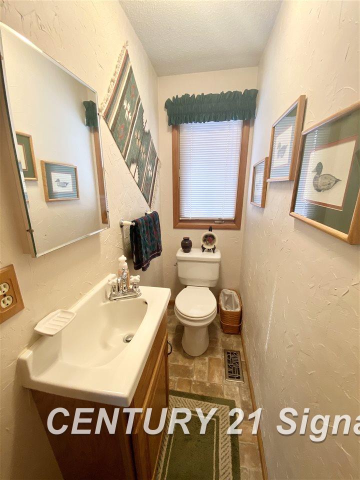 12340 Scott Road Freeland, MI 48623 - Photo 11 of 33