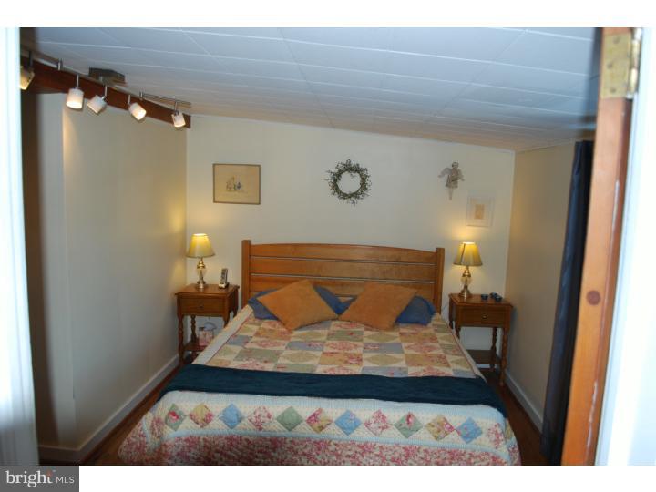 1520 Ashton Road Havertown, PA 19083 - Photo 14 of 25 Bedroom - Main