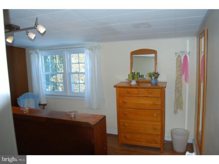 1520 Ashton Road Havertown, PA 19083 - Photo 10 of 25 Gallery Image 10