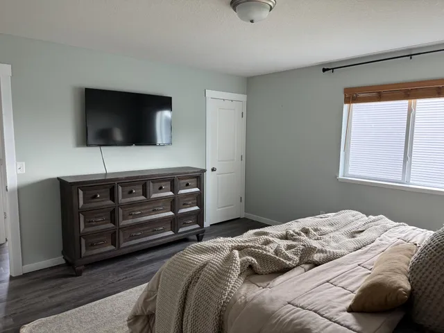 $339,900 | 140 Lake Erin Drive, Green Isle, MN 55338