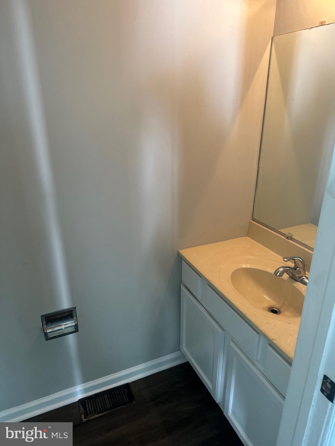 2774 North Constitution Road Camden, NJ 08104 - Photo 4 of 16 Gallery Image 4