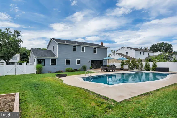 $699,999 | 430 Hialeah Drive, Cherry Hill, NJ 08002
