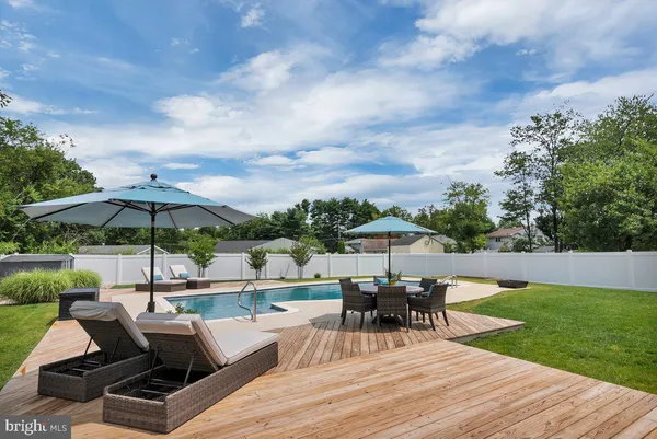 $699,999 | 430 Hialeah Drive, Cherry Hill, NJ 08002