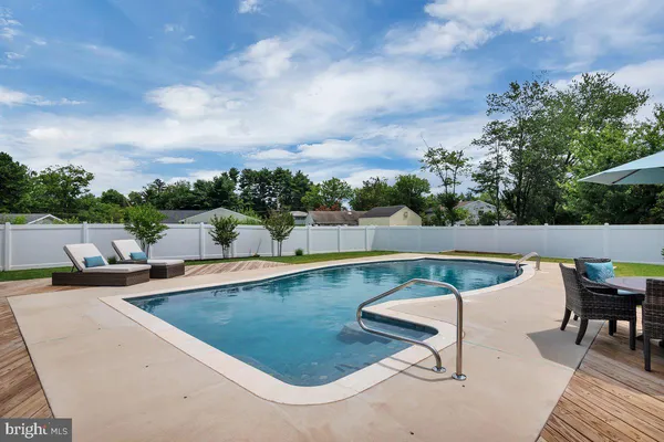 $699,999 | 430 Hialeah Drive, Cherry Hill, NJ 08002