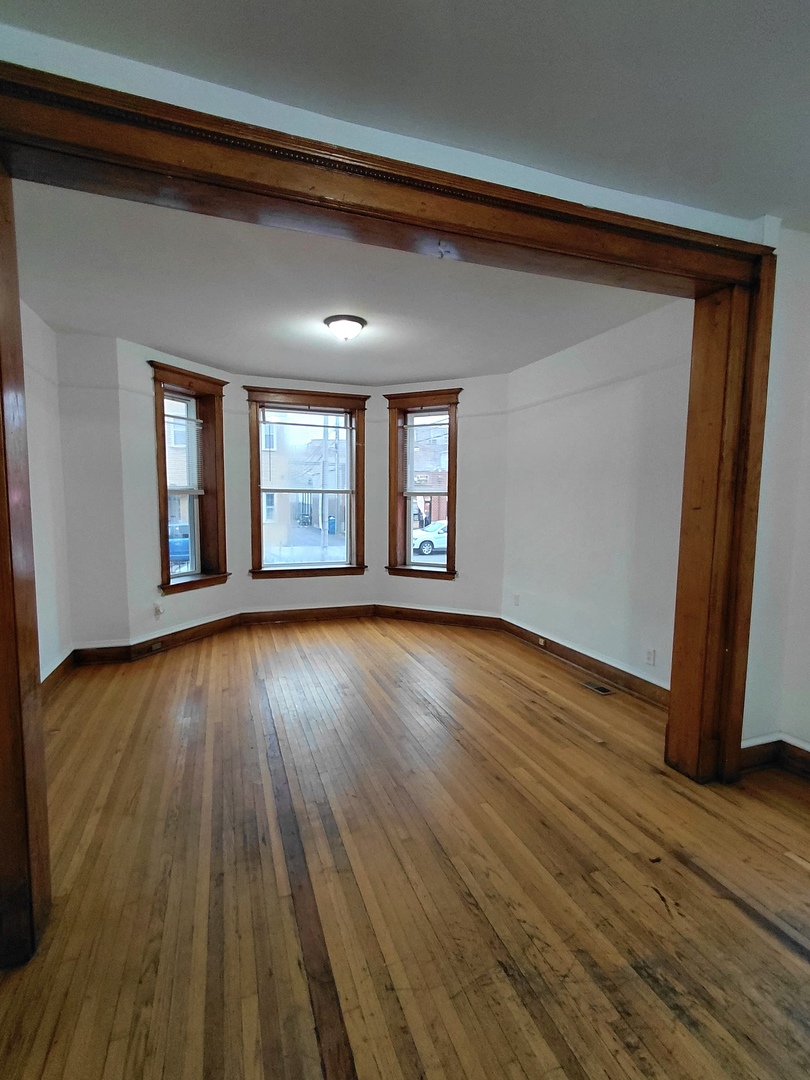 2215 South Albany Avenue, Unit 1F Chicago, IL 60623 - Photo 4 of 19