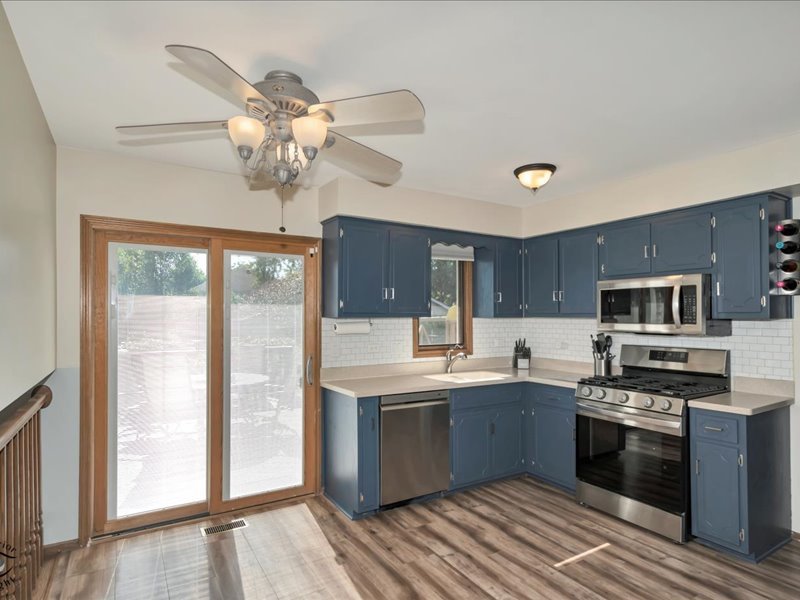 19307 Derek Way Mokena, IL 60448 - Photo 7 of 26