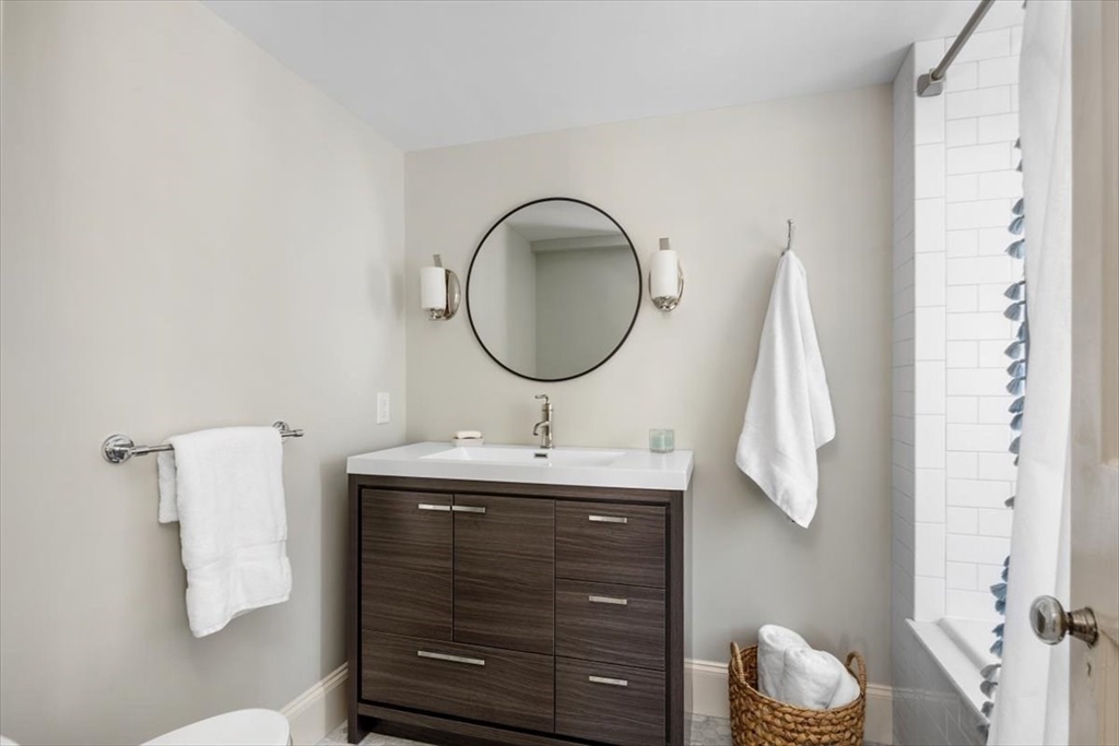 79 North Main Street, Unit 1 Cohasset, MA 02025 - Photo 26 of 32