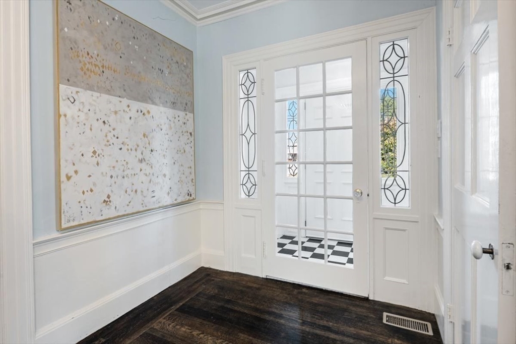 79 North Main Street, Unit 1 Cohasset, MA 02025 - Photo 3 of 32