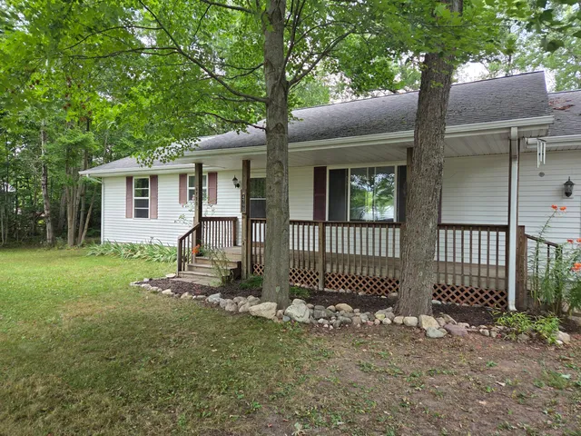 $229,000 | 4790 4th Street, Barryton, MI 49305