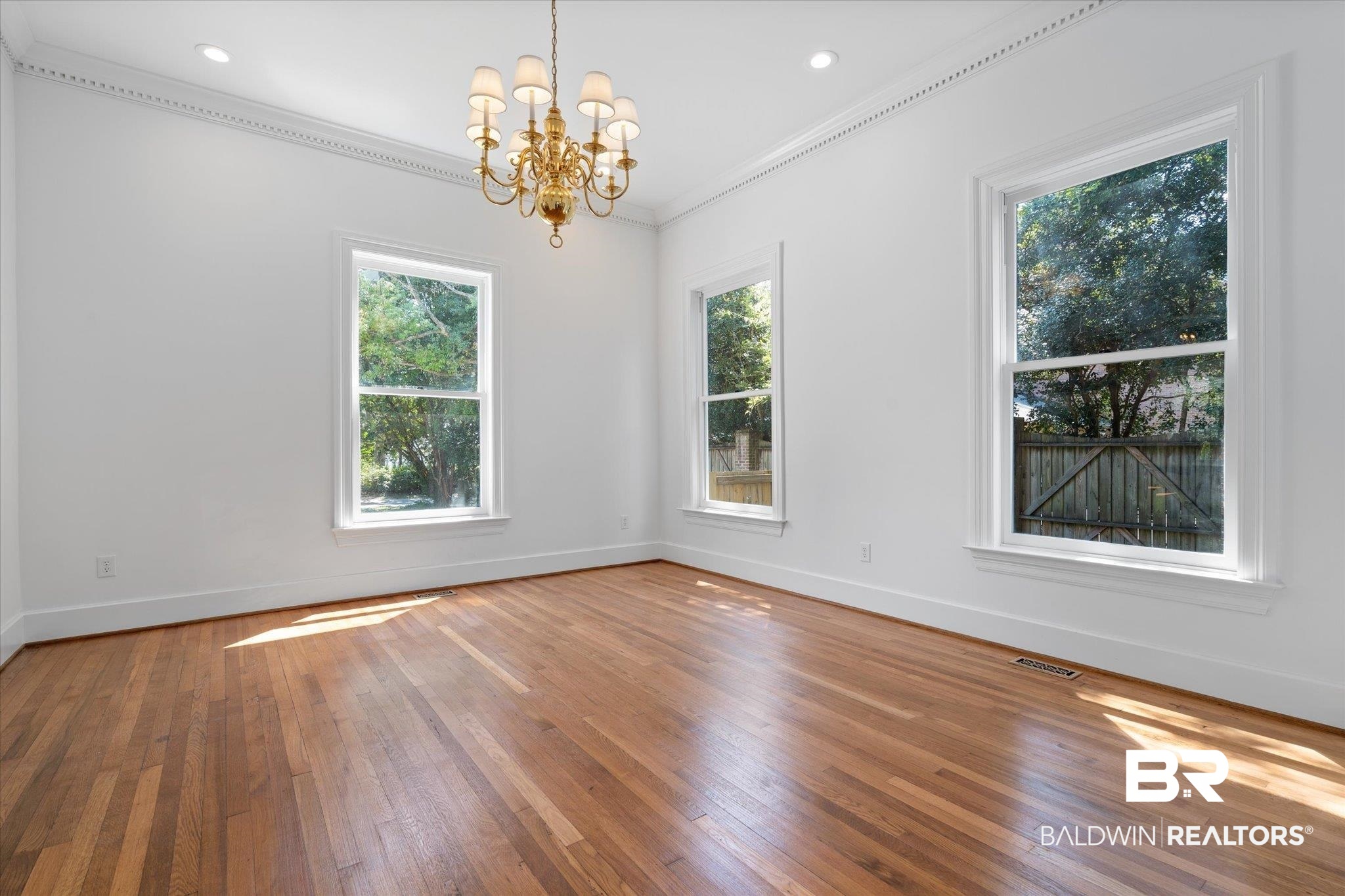 2400 Spring Hill Avenue Mobile, AL 36607 - Photo 6 of 50
