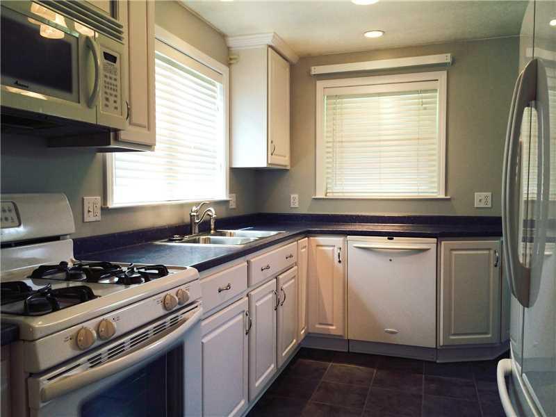 2586 Ridge Rd Extension Economy, PA 15005 - Photo 4 of 17 Kitchen.