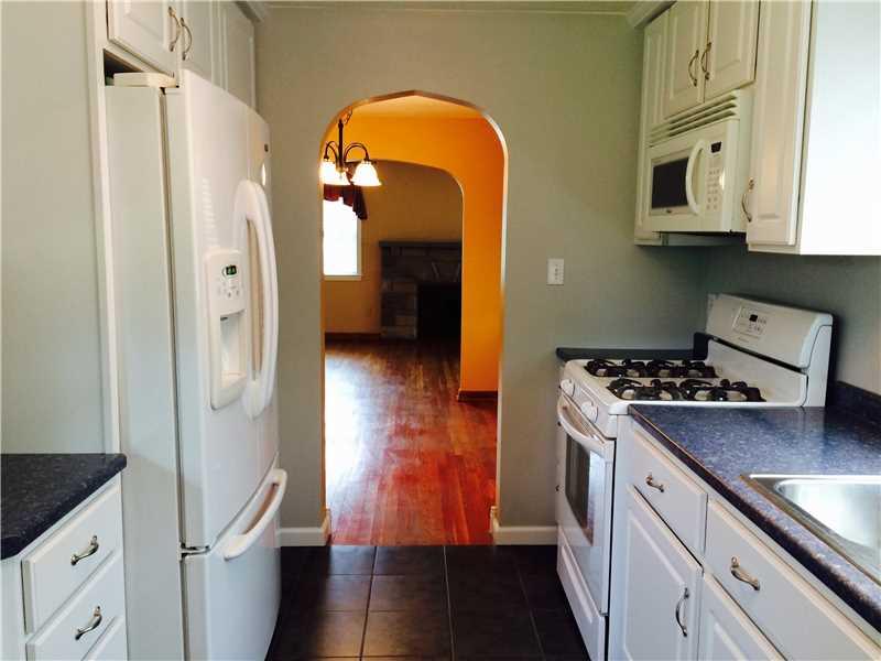 2586 Ridge Rd Extension Economy, PA 15005 - Photo 5 of 17 Kitchen.