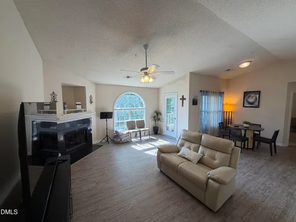 $150,000 | 3696 Cotswold Avenue, Unit 3C, Greensboro, NC 27410