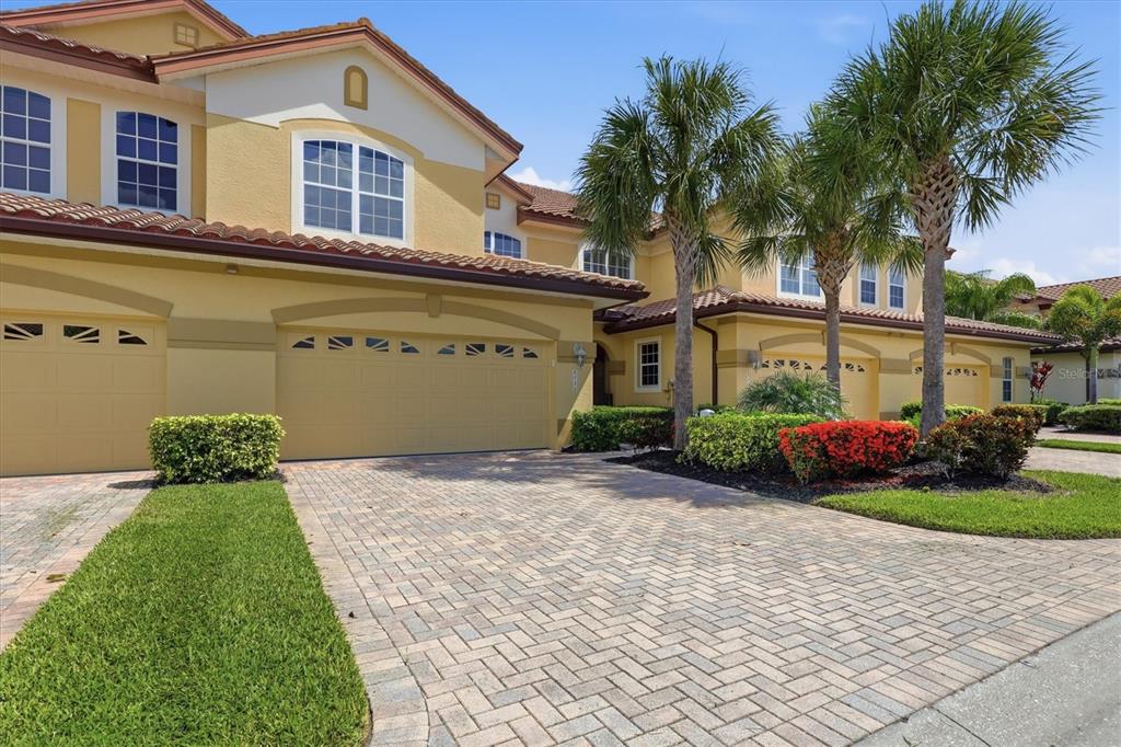 8434 Miramar Way Lakewood Ranch, FL 34202 - Photo 2 of 35