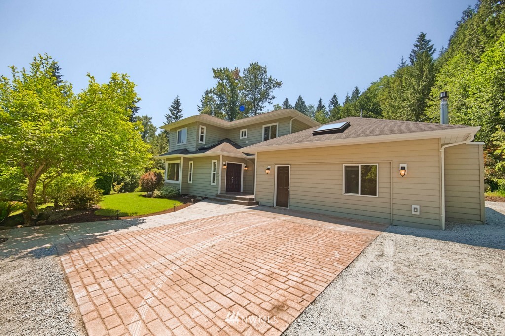 15766 Mountain View Road Mount Vernon, WA 98274 - Photo 1 of 20 Gallery Image 1
