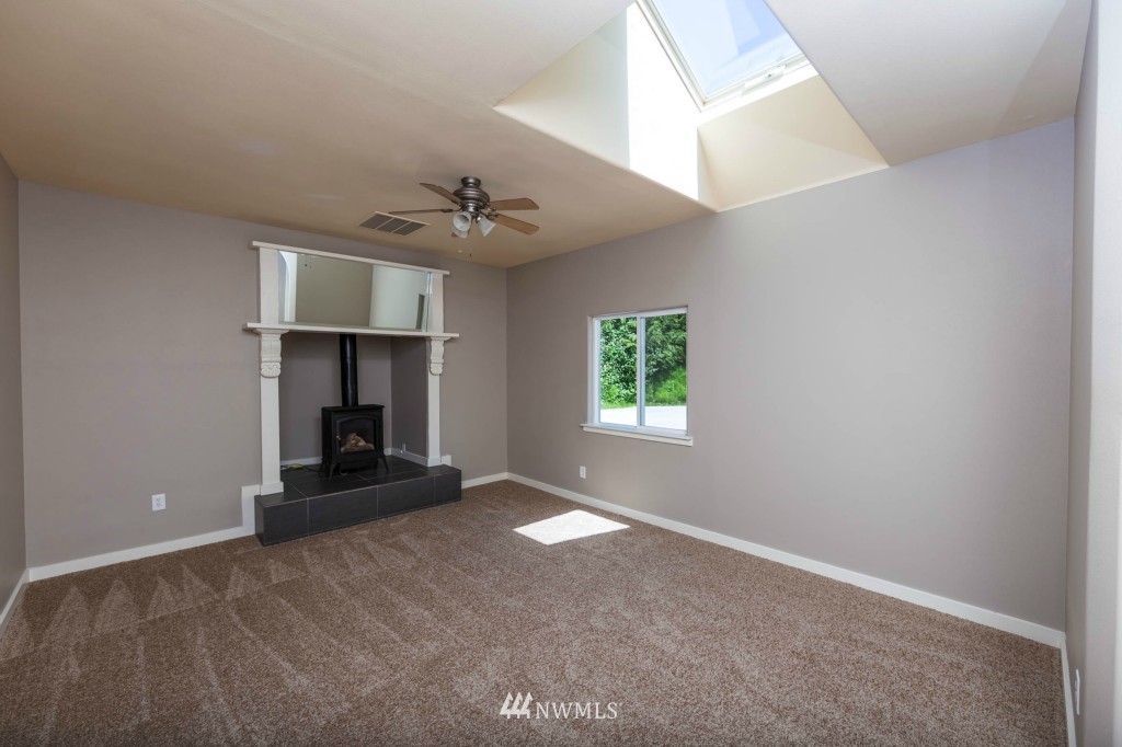 15766 Mountain View Road Mount Vernon, WA 98274 - Photo 11 of 20 Gallery Image 11