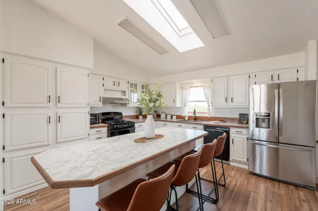 $399,000 | 3154 West Cactus Blossom Drive, Benson, AZ 85602