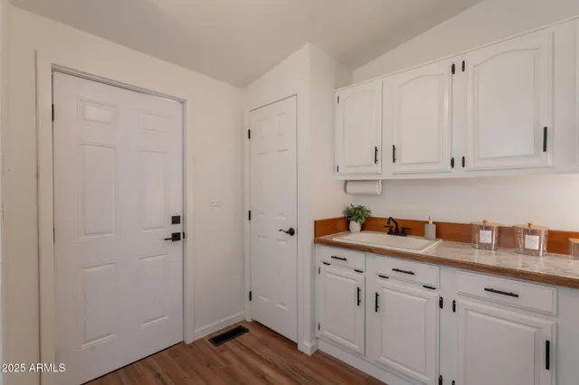 $399,000 | 3154 West Cactus Blossom Drive, Benson, AZ 85602