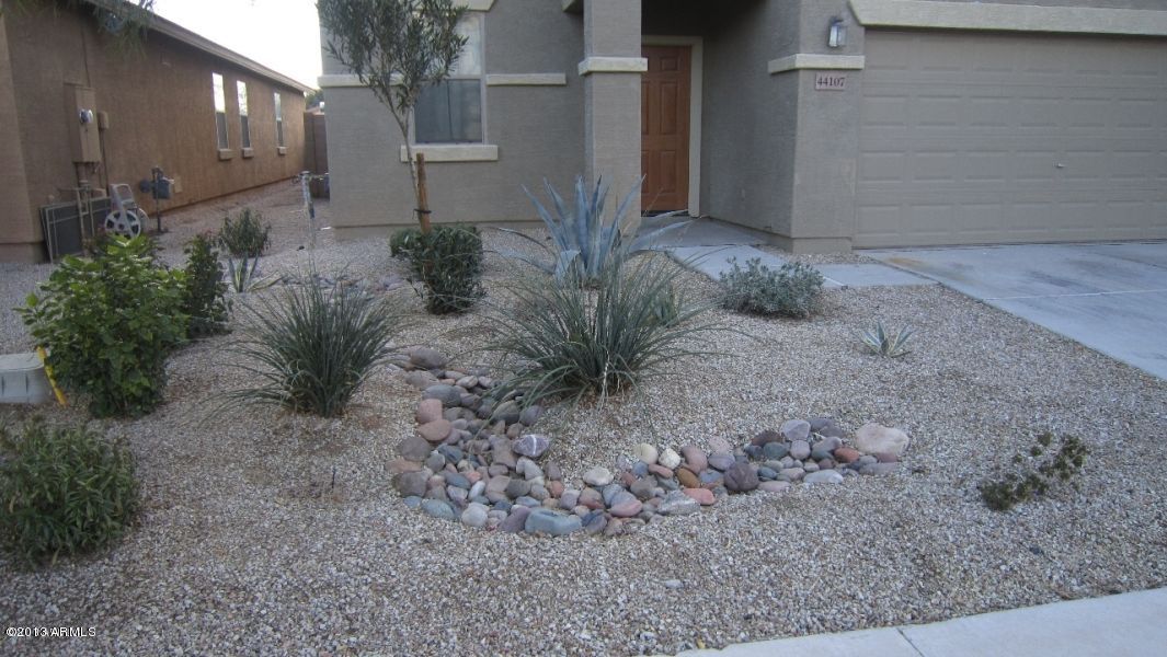44107 Roth Road Maricopa, AZ 85138 - Photo 2 of 41 front landscape