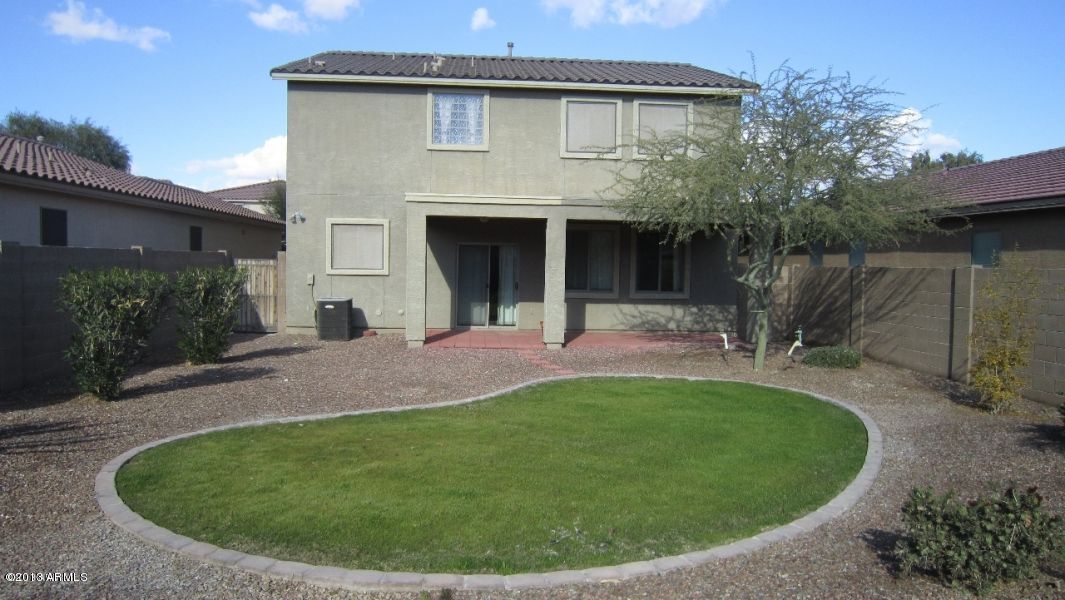 44107 Roth Road Maricopa, AZ 85138 - Photo 38 of 41 grass area