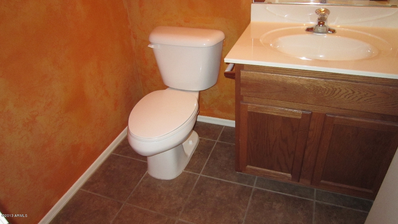 44107 Roth Road Maricopa, AZ 85138 - Photo 6 of 41 downstairs half bath
